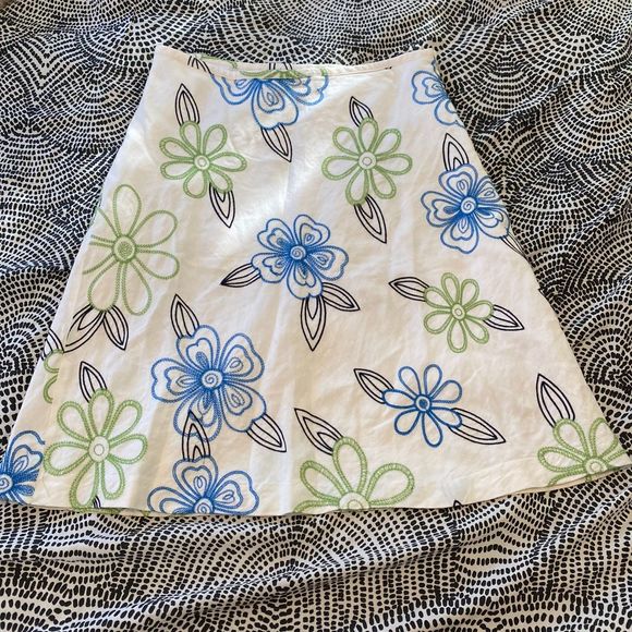 Dressbarn size 12 Linen Rayon Embroidered Floral A line Business Casual Skirt - Picture 1 of 8